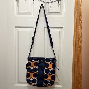 Vintage Coach crossbody bag